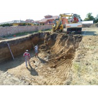 Čiastočne podpivničený nadštandardný rodinný dom v meste Galanta.