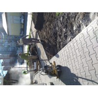 Realizácia zámkovej dlažby k samoobslužnej predajni Farmfood vo Veľkom Mederi.