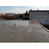 Realizácia železobetónového stropu  v obci Tvrdošovce