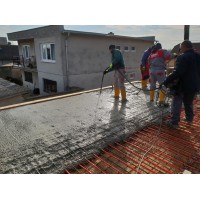Realizácia železobetónového stropu  v obci Tvrdošovce